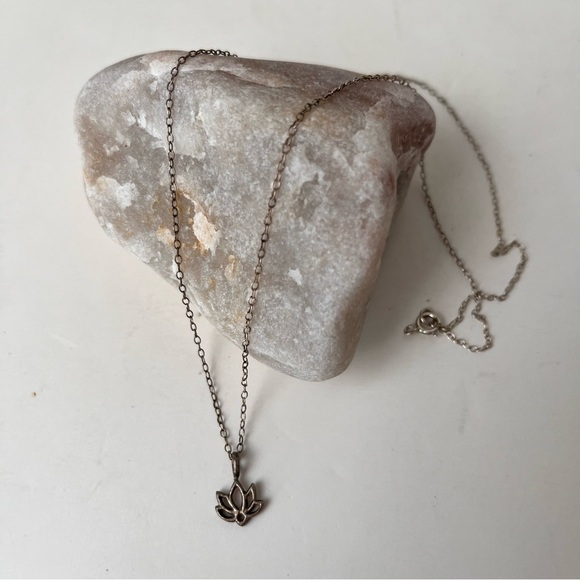 🌺🌺 Last chance—donating Thursday. Lotus Flower Necklace - Picture 5 of 5